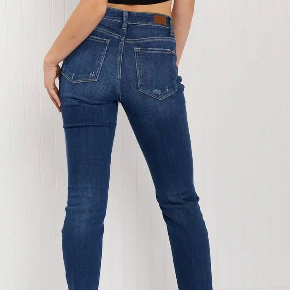 Judy Blue Kendall Full Size Shark-Bite Slim Jeans - Picture 2 of 7